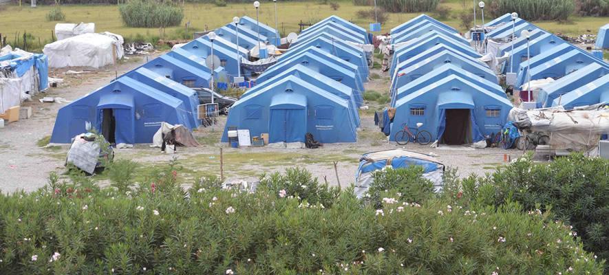 Migranti. Peggiorano condizioni nella tendopoli di San Ferdinando: associazioni chiedono incontro