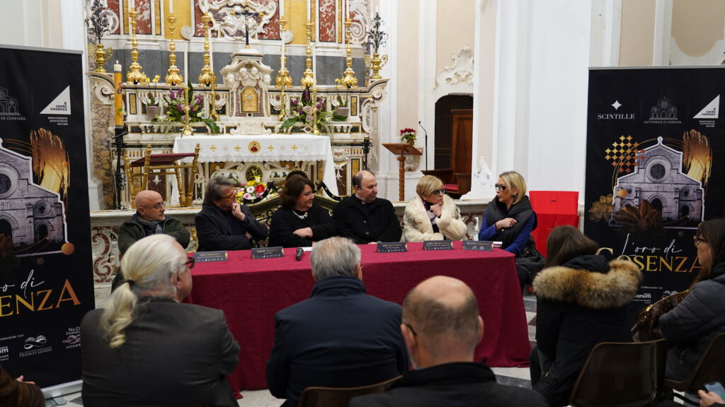 L’Oro di Cosenza: presentata la prossima esposizione del tesoro votivo della Modonna