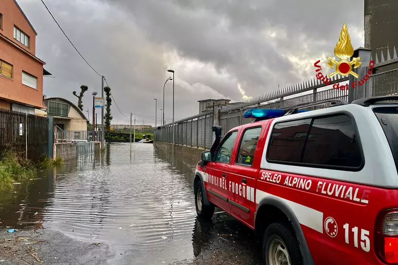 Maltempo. Piogge intense, allagamenti e frane: disagi nel catanzarese